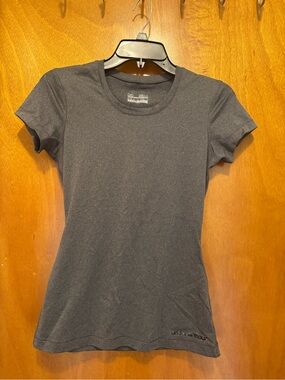 Under Armour Women's Gray Short Sleeve Performance Top